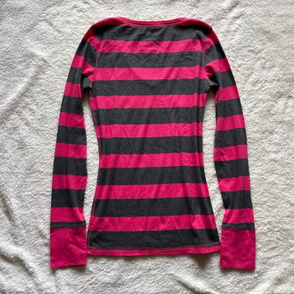 2000s Aeropostale Pink and Grey Striped Long Sleeve - Picture 7 of 7